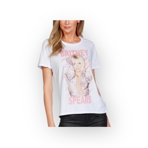 Blogger Fave: Lauren Moshi ❤︎︎ Croft Britney Spears Piece of Me Concert Tee ❤︎︎ - Picture 2 of 16
